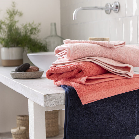 Pile de serviettes de bain Aqua